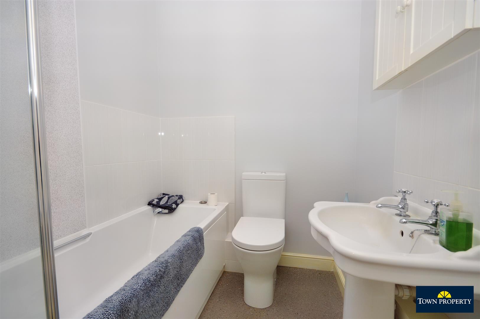 Property Details for Lismore Road, Eastbourne Town Property Estate